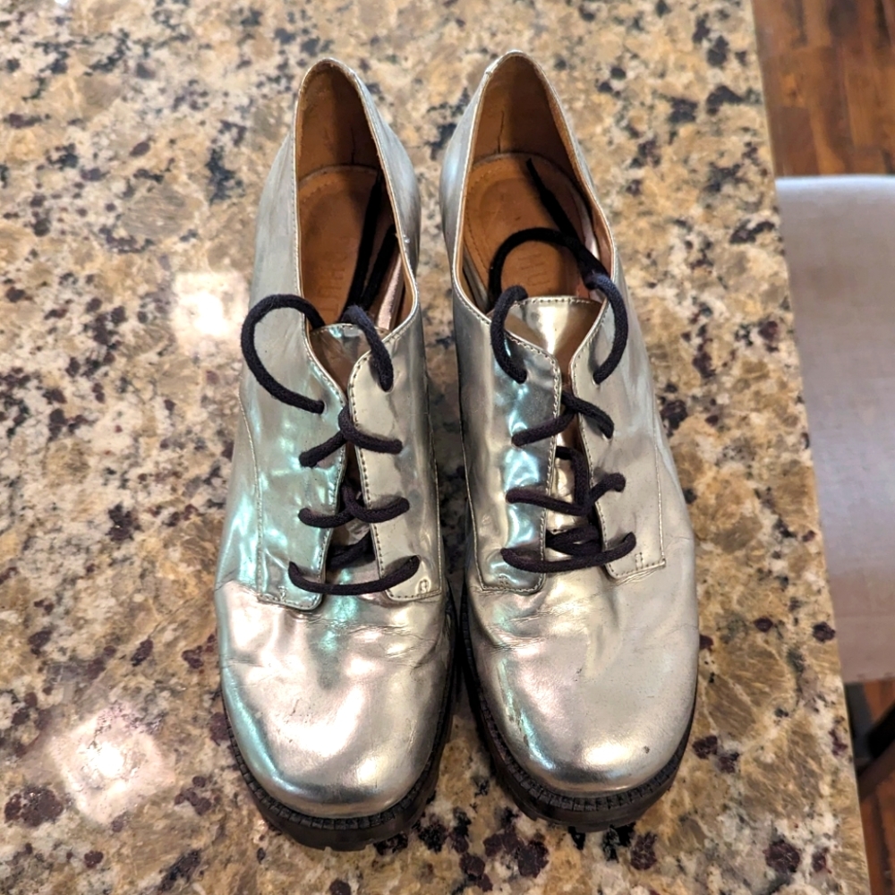 Schutz Lug Heel Platform Metallic Ankle Boots - Sz 9